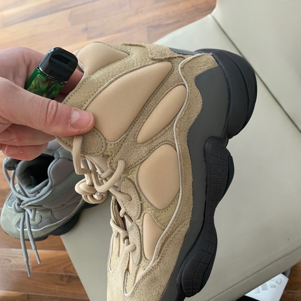 Yeezy 500 high size nine